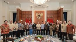Momen Syukuran Ulang Tahun Prabowo ke-74 Bersama Didit-Titiek dan Orang Terdekat