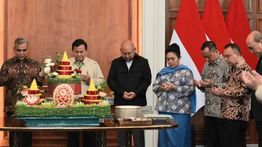 Para Pejabat dan Anggota Kabinet Hadiri Syukuran Ulang Tahun Presiden Prabowo di Istana Negara