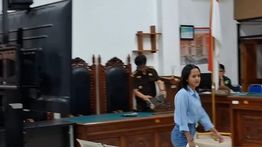 Hakim Vonis Mahasiswi Pemasok Anak untuk AKBP Fajar 11 Tahun Penjara