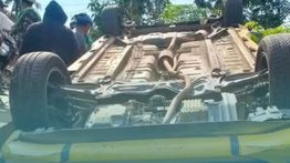 Viral! Mobil Polisi Jadi Sasaran Amukan Warga Gegara Diduga Dipakai Merampok