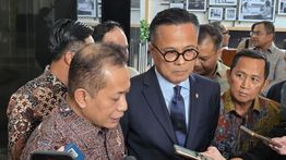 Menkop Ferry Juliantono Percepat Pembangunan 80 Ribu Kopdes Merah Putih, Siap Beroperasi Maret 2026