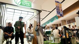 Sinergi Majukan Negeri, Bank Mandiri Semarakan Aksi Berkelanjutan Looping for Life di Livin’ Fest 2025
