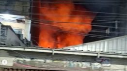 Rumah di Tanah Sereal Tambora Kebakaran Hebat