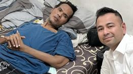 Raffi Ahmad Jenguk Fahmi Bo hingga Selipkan Doa untuk Kesembuhan