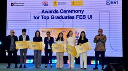 52 Lulusan Terbaik FEB UI Raih Golden juga Silver Ticket Karier Perbankan