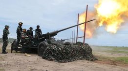 KSAD Jenderal Maruli Tembak Jatuh “Pesawat Musuh” saat Latihan Arhanud