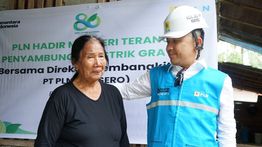 PLN Terangi Rumah Ni Wayan di Poso, 2 Tahun Hidup Tanpa Listrik Berakhir