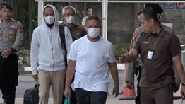 Gubernur Riau Abdul Wahid Hadiri Pemeriksaan di Gedung Merah Putih KPK