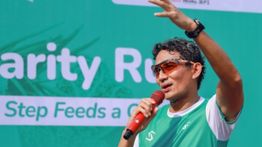 Pesan Sandiaga Uno di Ajang Surplus 5K Charity Run 2025