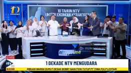 Satu Dekade NTV, Nurdin Tampubolon Potong Kue Bersama Wamenkop Farida Farichah
