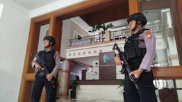 KPK Geledah Ruang Kerja Bupati Ponorogo, Diduga Terkait Kasus OTT