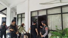 KPK Geledah Kantor Disbudparpora Ponorogo