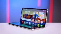 Samsung Galaxy Z Fold 7 Tak Mampu Hentikan Keperkasaan Huawei