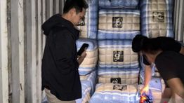 Polda Metro Jaya Bongkar Perdagangan Baju Bekas Impor 207 Balpres