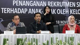 Densus 88 Tangkap 5 Tersangka Perekrut Anak ke Kelompok Terorisme