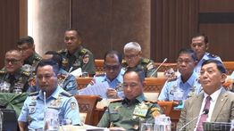 DPR Gelar Rapat Tertutup dengan Menhan dan TNI Bahas Stabilitas Pertahanan