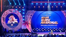 Di Puncak HGN 2025, Mendikdasmen Sampaikan Kenaikan Kesejahteraan Guru
