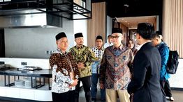 Konsep Baru Layanan Haji, Menhaj Gus Irfan Tinjau Langsung Embarkasi Berbasis Hotel di Yogyakarta