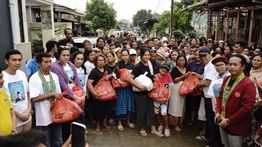 Tim Natal Nasional Bantu Distribusi Bantuan atas Instruksi Prabowo ke Sumut, Masjid Tampung Pengungsi dari Semua Umat