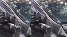 VIDEO: Mobil Milik Pedagang Ringsek Parah Dihantam Xpander di Duta Harapan Bekasi