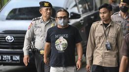 KPK Geledah Rumah Dirut Perumda Sari Gunung Kokoh Prio Utomo