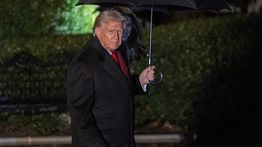 Ketegangan AS–Venezuela Meningkat, Trump Akui Berkomunikasi dengan Maduro