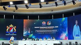 Hashim Ajak Pelaku Usaha Lakukan “Phase Down” Energi Fosil Menuju EBT