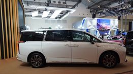 MAXUS Indonesia-Grab Indonesia Bersinergi Perkuat Armada Premium