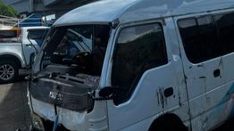 Mobil Travel Terguling di Bali, 13 Turis China Alami Luka-Luka