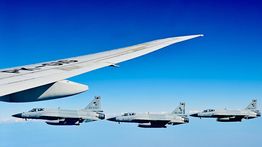 6 Jet Tempur Pakistan Kawal Pesawat Prabowo Menuju Islamabad