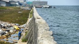 Cek Fakta: Tanggul Jakarta Jebol dan Ratusan Korban Tewas