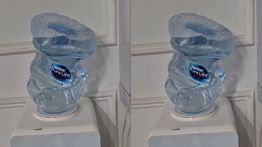 Viral Netizen Keluhkan Galon Air Minum Penyok Saat Dipasang di Dispenser