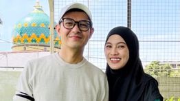 Dude Harlino Bantah Gugat Cerai Alyssa Soebandono