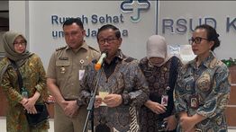 Pramono: 21 Guru-Siswa Jadi Korban Tabrakan Mobil di SD 01 Kalibaru