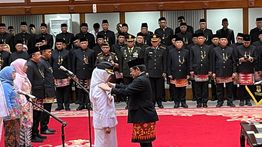 Pramono Anung Lantik Iin Mutmainnah Jadi Wali Kota Jakarta Barat