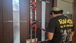 Ruang Kerja Bupati Bekasi Disegel KPK