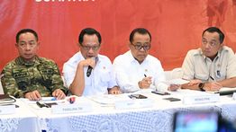 Pemerintah Pastikan Anggaran Darurat, Layanan Dukcapil, dan Hunian Tetap Berjalan di Daerah Terdampak Bencana