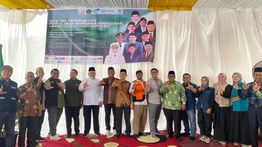Kick Off Kampung Zakat Desa Batu Malenggang, Kemenag Salurkan Bantuan Kemanusiaan Perkuat Pemberdayaan Masyarakat