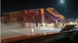 15 Orang Tewas Kecelakaan Maut Bus PO Cahaya Trans di Tol Krapyak Semarang