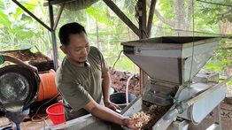 Kisah Perajin Tempe di Madiun yang Bangkit Lewat Program MBG