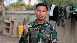 Kisah Heroik TNI di Aceh Tamiang Evakuasi Wanita Melahirkan, Terjang Banjir Bandang Pakai Pelepah Pisang