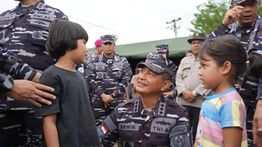 Wakil KSAL Instruksikan Personel TNI AL Berikan Layanan Terbaik Untuk Korban Bencana