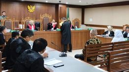 2 Terdakwa Korupsi Pengadaan LNG Diduga Rugikan Negara Rp1,77 Triliun