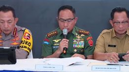 Update, Panglima TNI: 37.910 Personel Dikerahkan untuk Rekonstruksi dan Rehabilitasi Pasca Bencana Sumatera