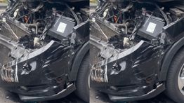 VIDEO: Mobil Keluarga Ringsek Parah Usai Kecelakaan di Bandung