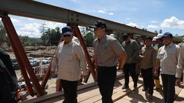 Tutup Tahun di Lokasi Bencana, Prabowo Cek Langsung Jembatan Sungai Garoga Pastikan Akses Tapteng&ndash;Tapsel Pulih