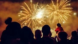 Berikut Tradisi Unik Malam Tahun Baru dari Berbagai Negara