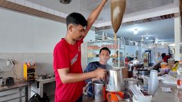 Warung Kopi di Aceh Tamiang Mulai Berjualan Pascabanjir: Alhamdulillah Ramai Pembeli