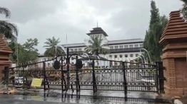 Pemprov Jawa Barat Tunda Bayar Pekerjaan Capai Rp621 Miliar