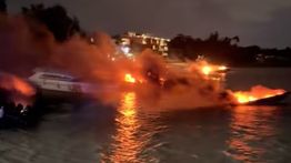 Kebakaran Hebat di Dermaga Phuket, 22 Speedboat Hangus